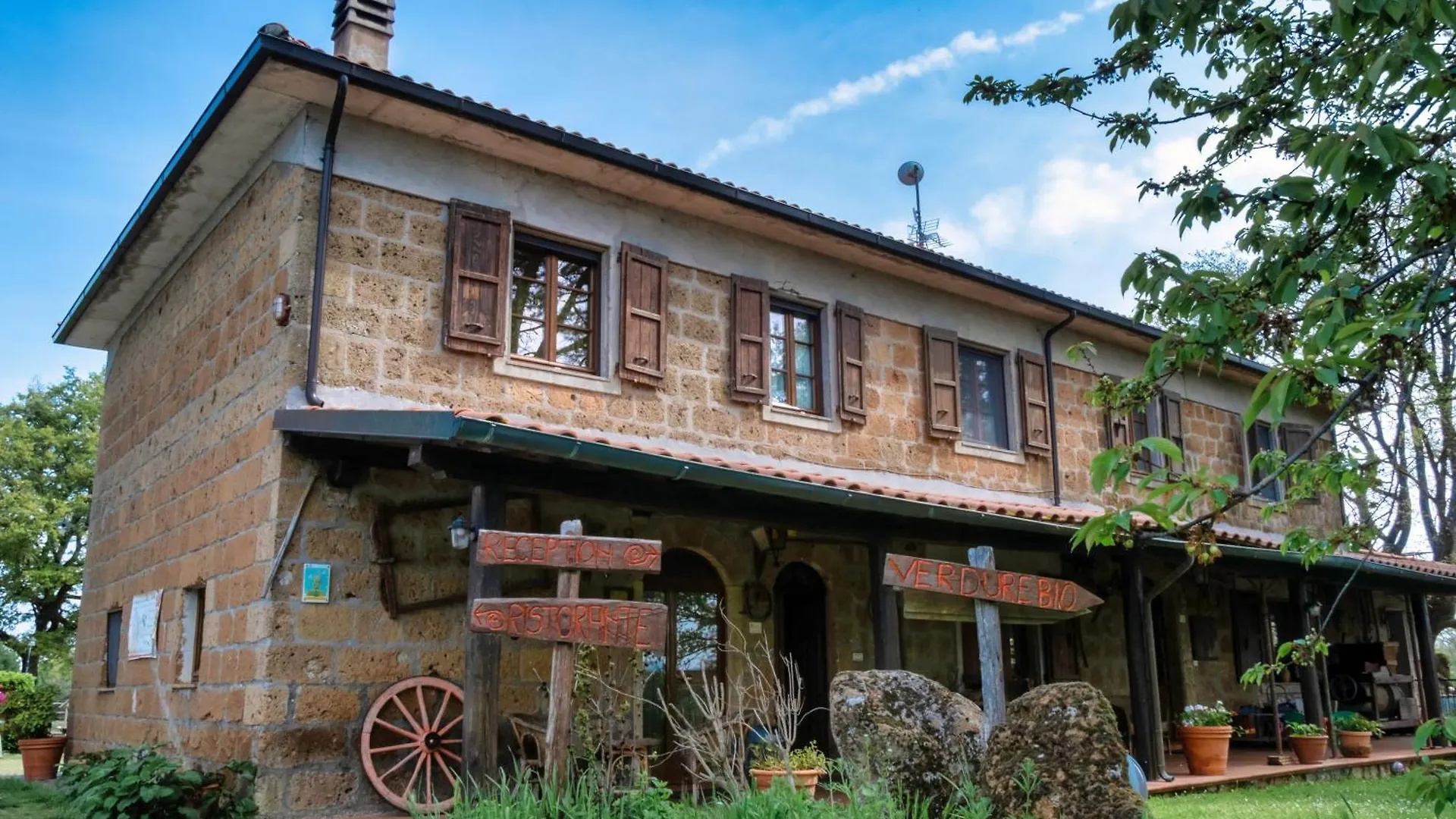 Bio Agriturismo Aia Del Tufo Sorano  Farm stay Sorano (Grosseto)
